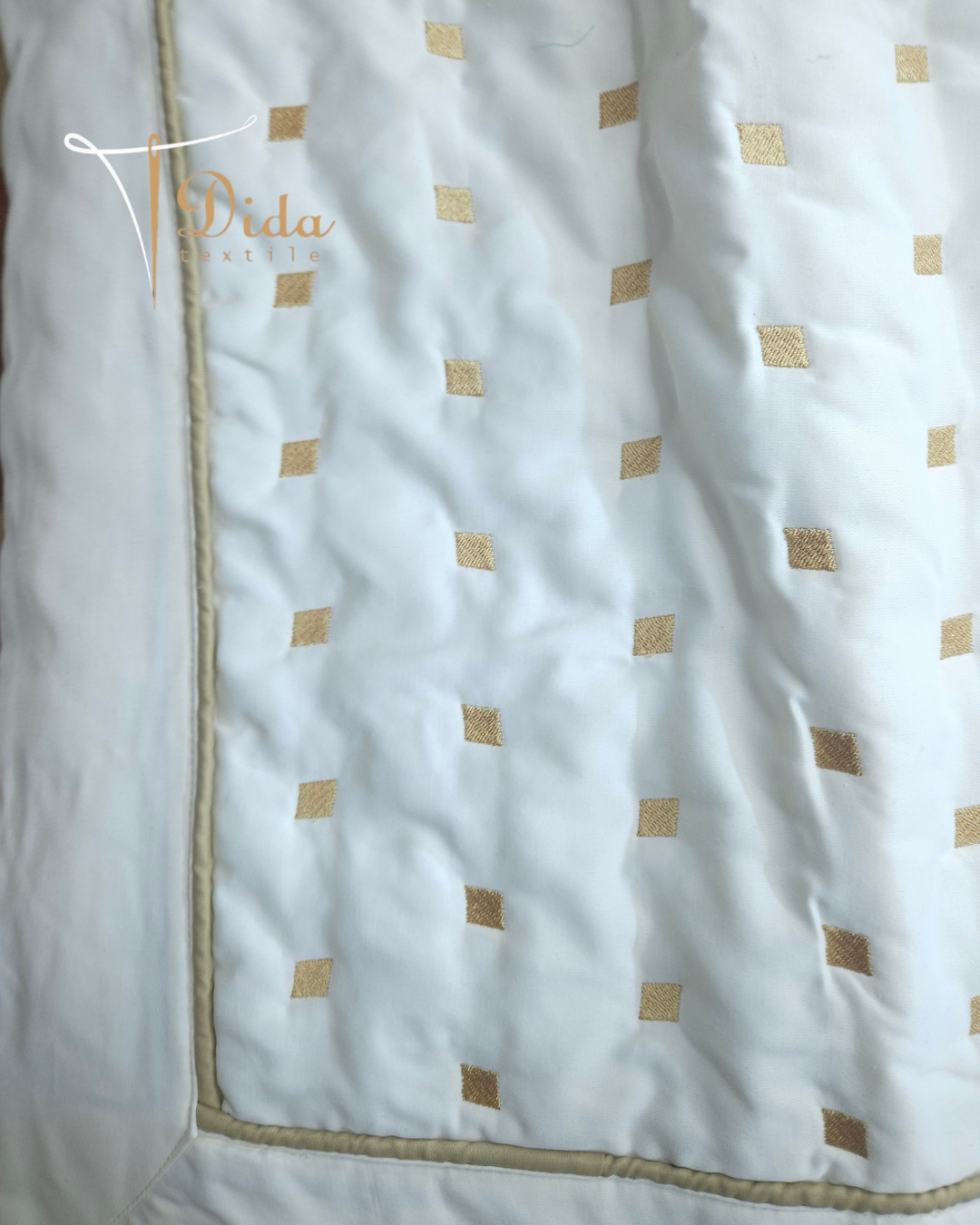 Capitone Embroidered #8