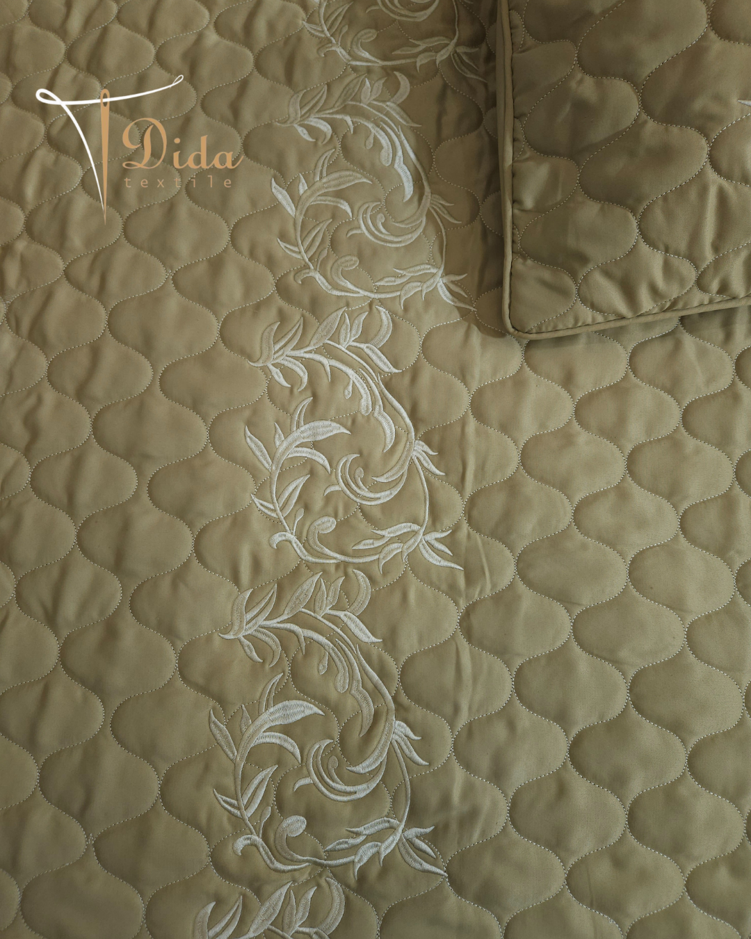 Capitone Embroidered #3
