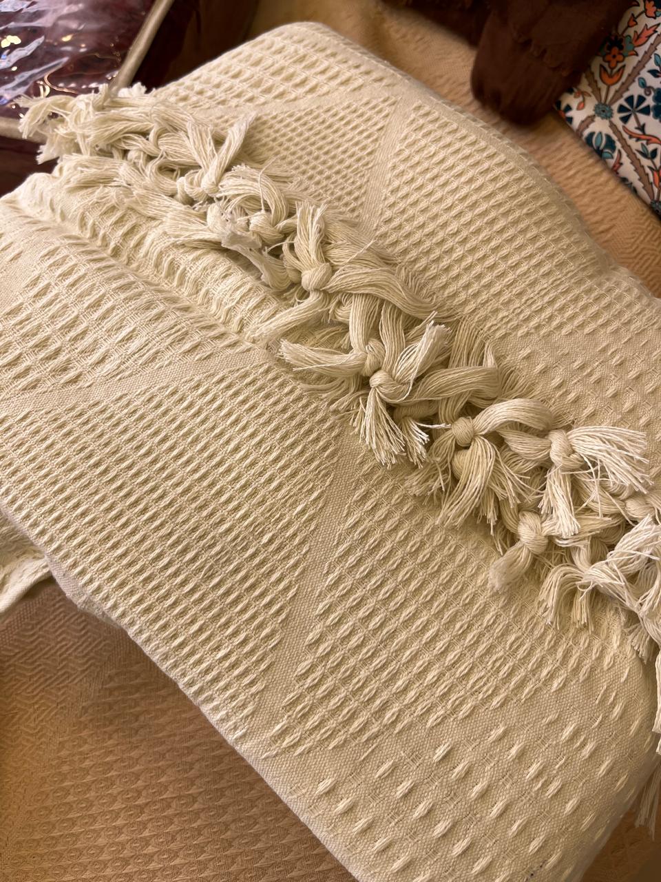 tassel coverlet